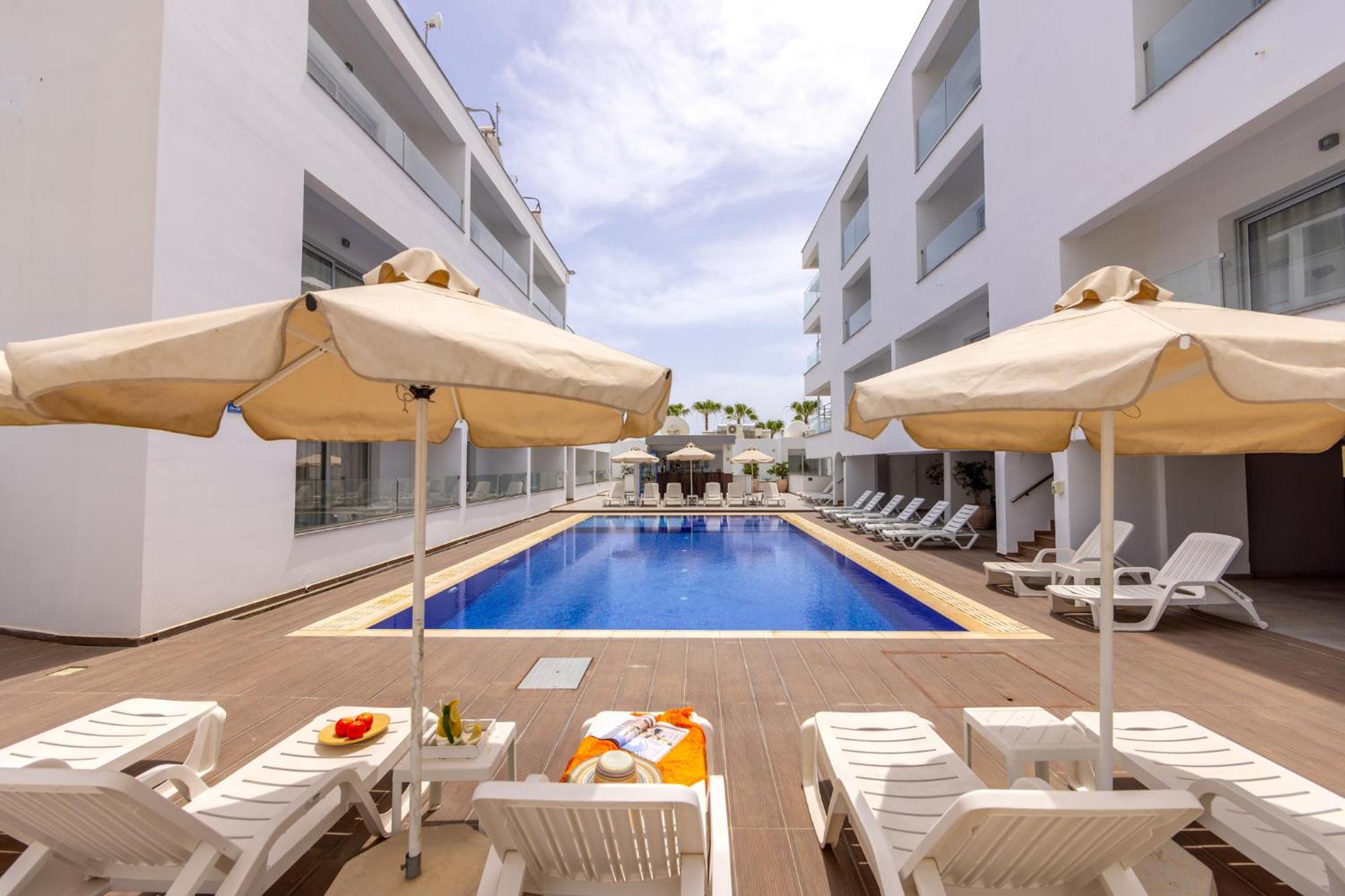 Annex Hotel Agia Napa Buitenkant foto